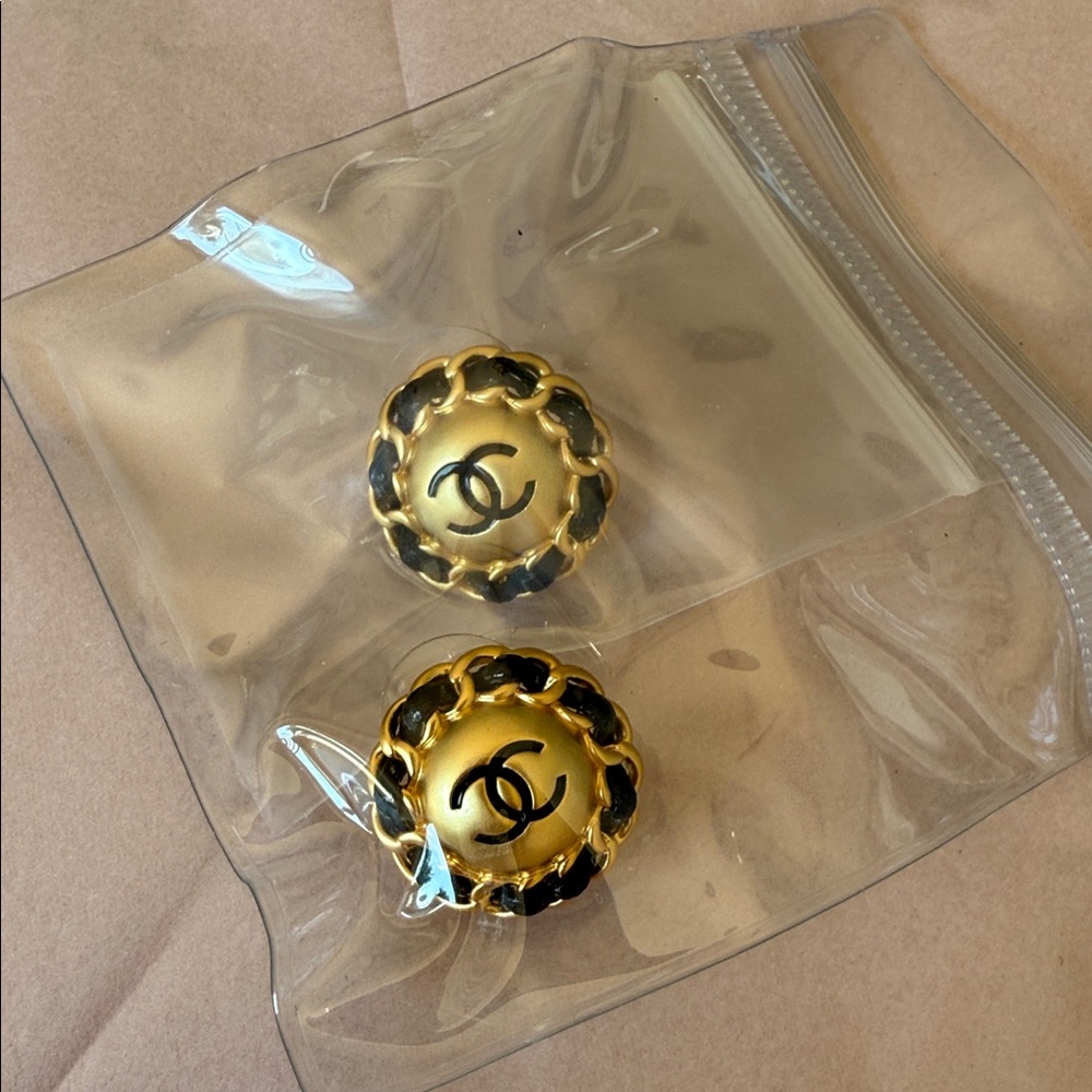 Chanel button jewelry custom make earrings Gold and Black . STUDS ! Very pretty